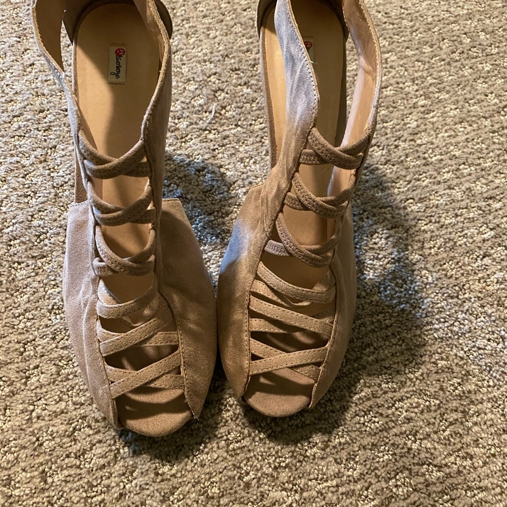 Sandal Heels
